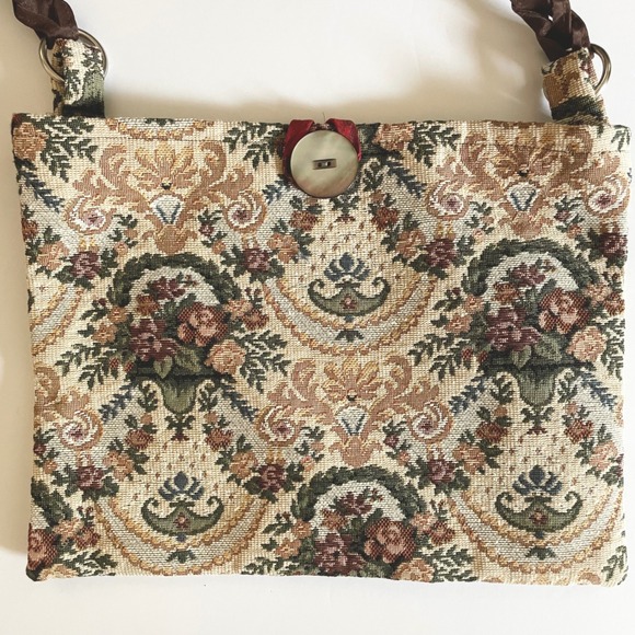 Tapestry Floral Shoulder Bag Vintage Style Purse Button Closure Grannycore‎ - Picture 2 of 9